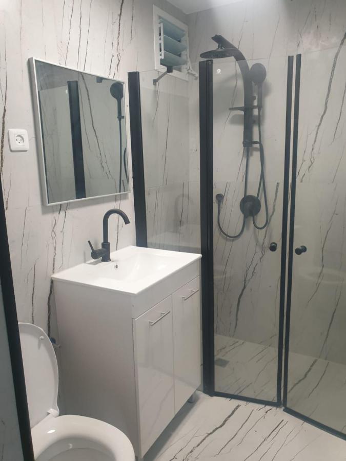 המקום הנפלא של אתי ולילך Apartamento Eilat Exterior foto