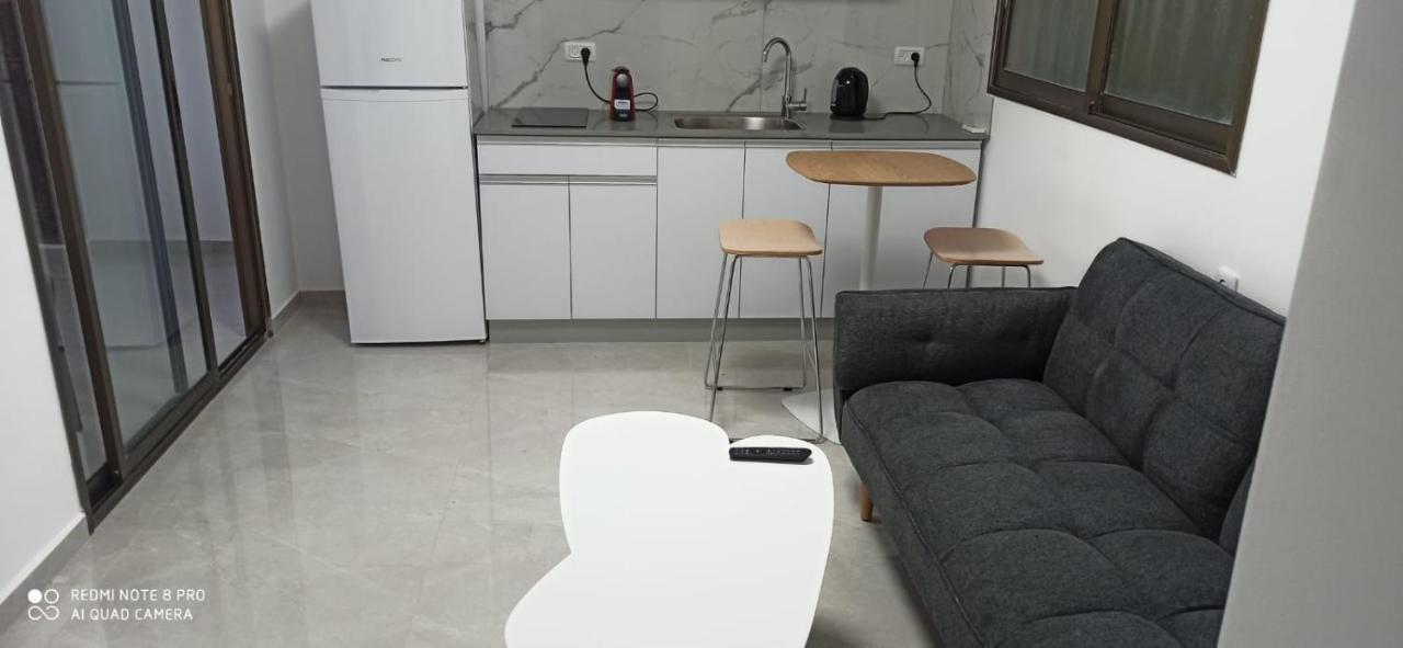 המקום הנפלא של אתי ולילך Apartamento Eilat Exterior foto
